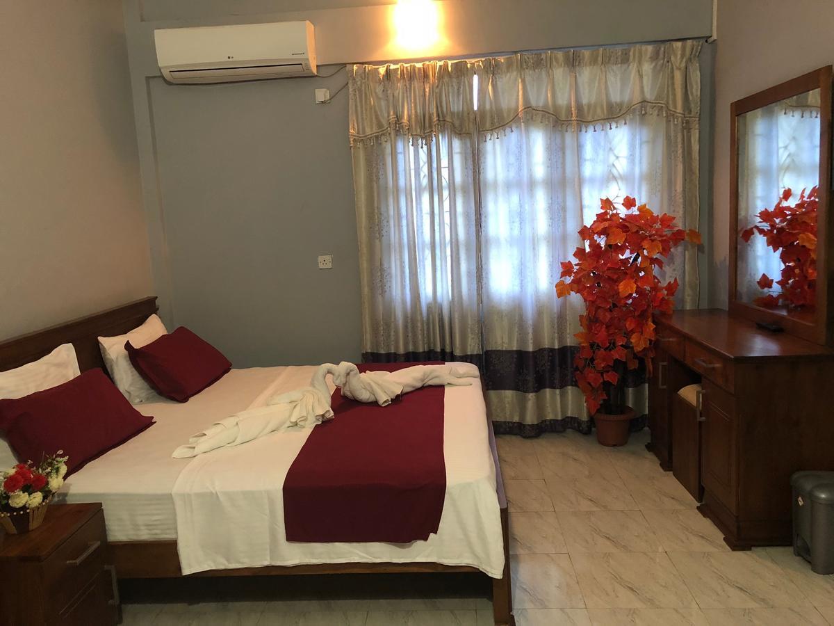 Gatewayinn Манар Екстериор снимка